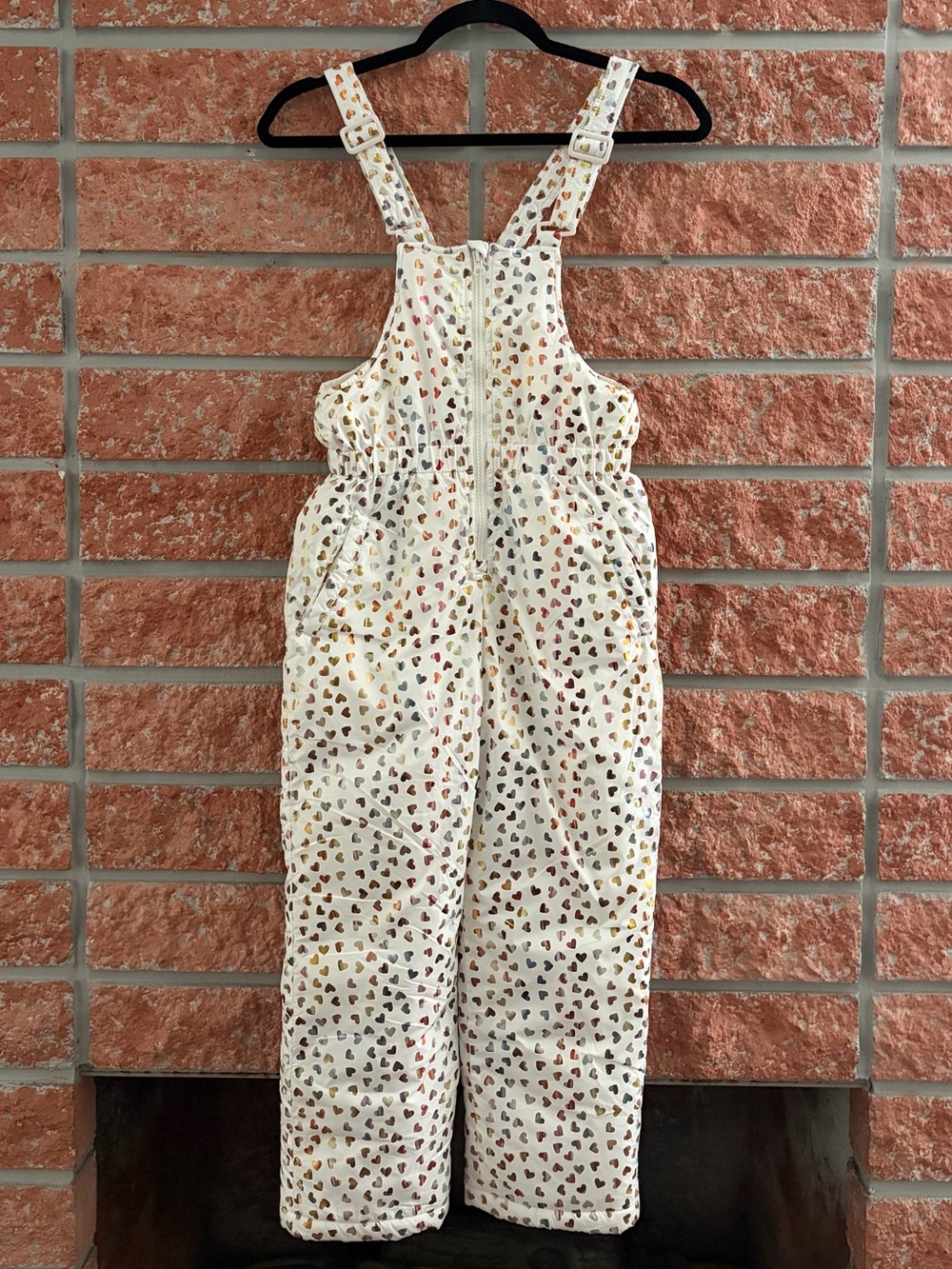 B•Hip snow bib / overalls